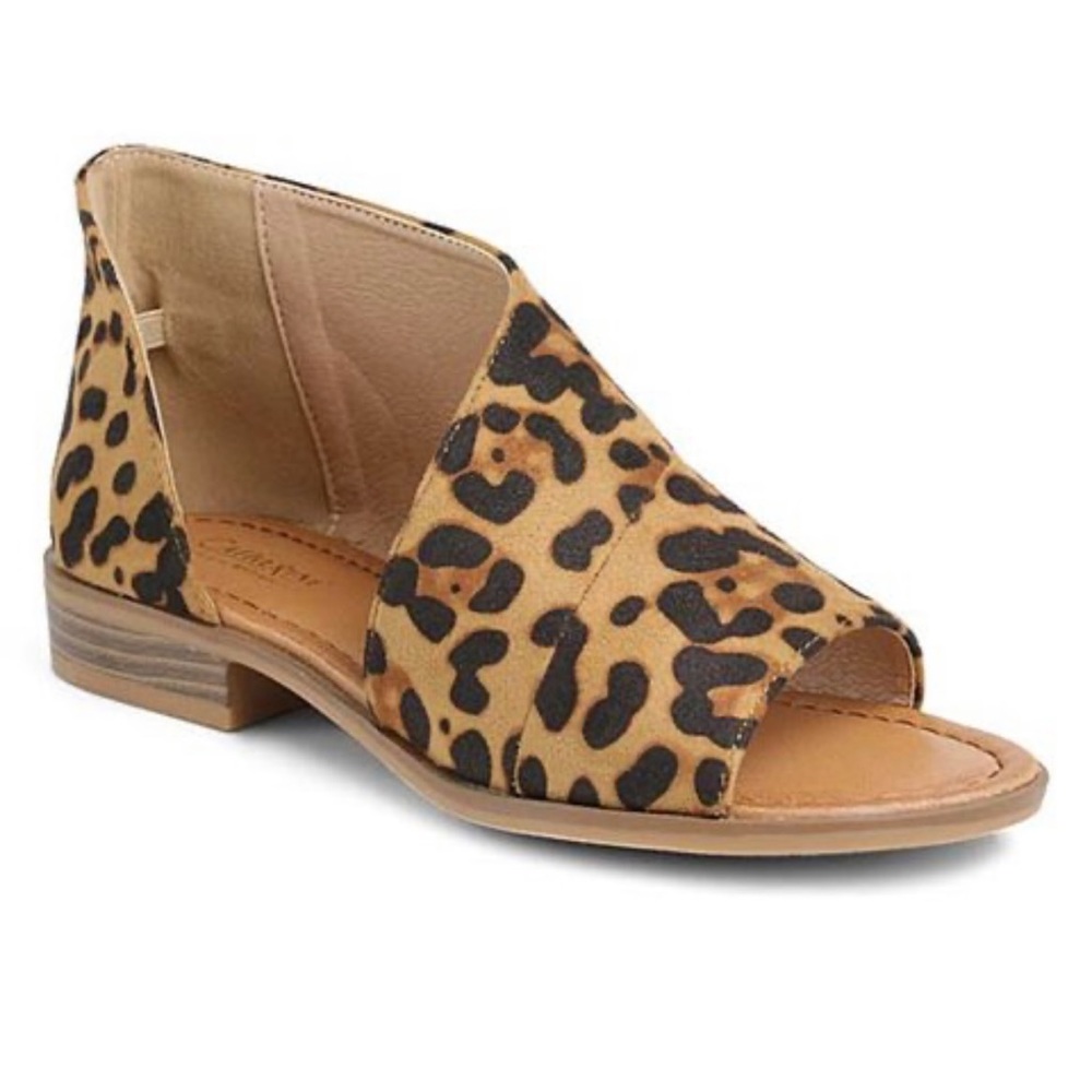 Leopard Flats by Catherine Malandrino Size 8 Leopard Print Slip On Shors
